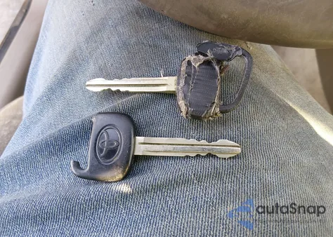 1999 Toyota Camry Le V6 z USA, uszkodzony, nr VIN JT2BF28K3X0161938